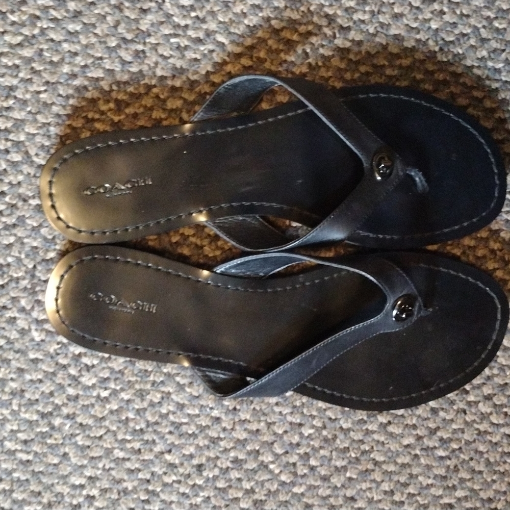 Coach Shelly sandals sz 11